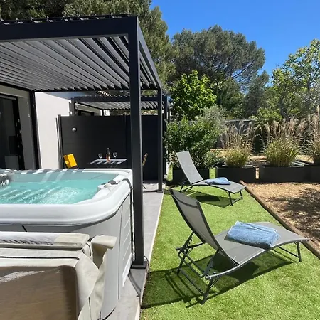 Pause Spa Sur La Route Du Ventoux Adults Only Carpentras Exterior photo