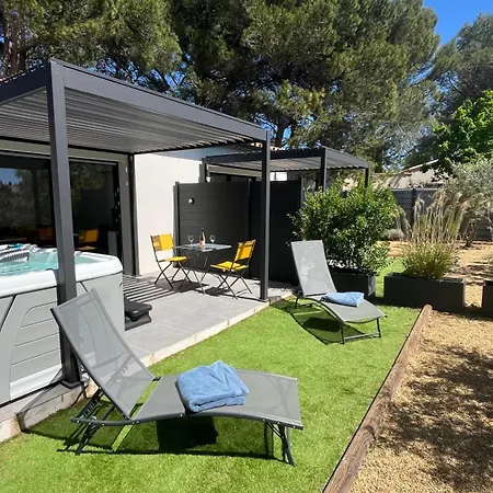 Pause Spa Sur La Route Du Ventoux Adults Only Carpentras Exterior photo