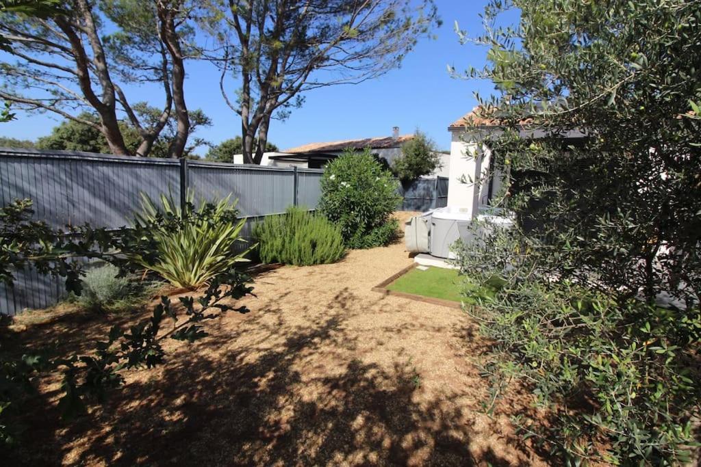 Holiday home Pause Sur La Route Du Ventoux Adults Only Carpentras