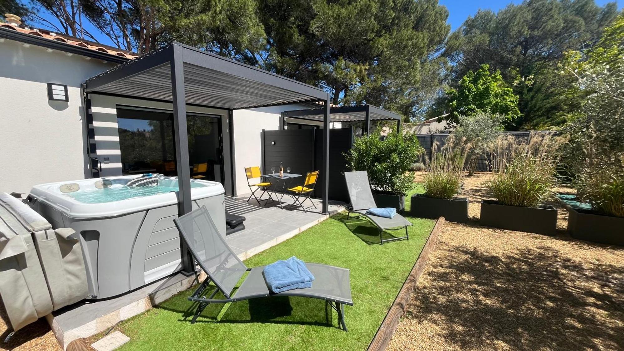 Pause Sur La Route Du Ventoux Adults Only * Carpentras
